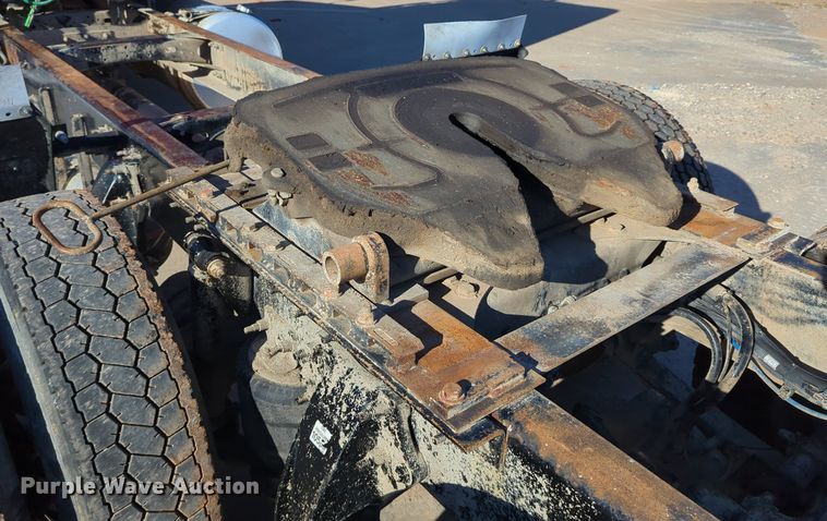 image for item LY9476 2016 Freightliner Coronado 122SD  semi truck