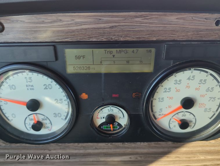 image for item LY9476 2016 Freightliner Coronado 122SD  semi truck