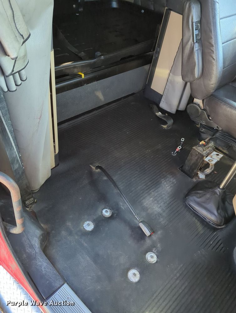 image for item LY9476 2016 Freightliner Coronado 122SD  semi truck