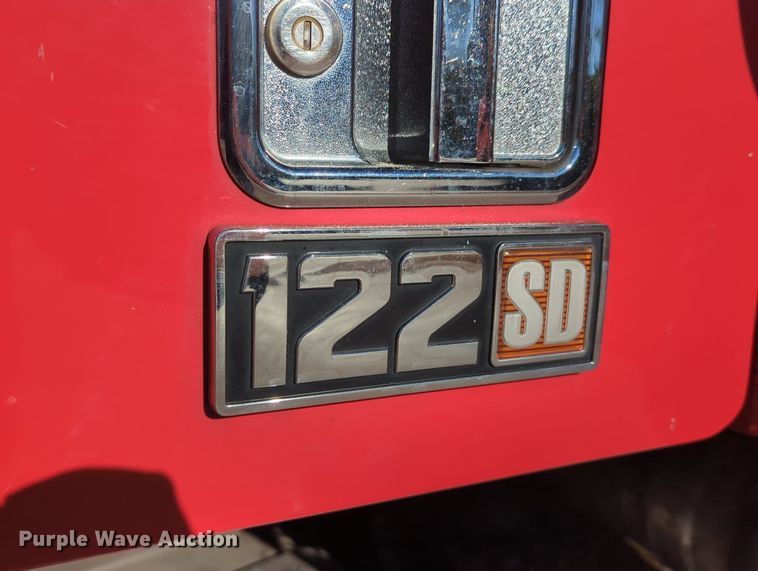 image for item LY9476 2016 Freightliner Coronado 122SD  semi truck