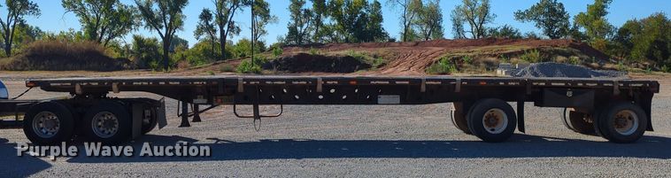 image for item LY9477 1996 Transcraft TL-2000  flatbed trailer