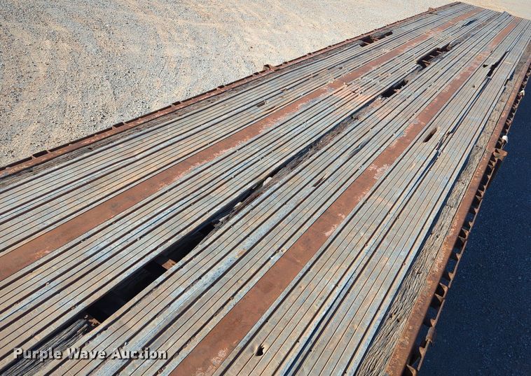 image for item LY9477 1996 Transcraft TL-2000  flatbed trailer