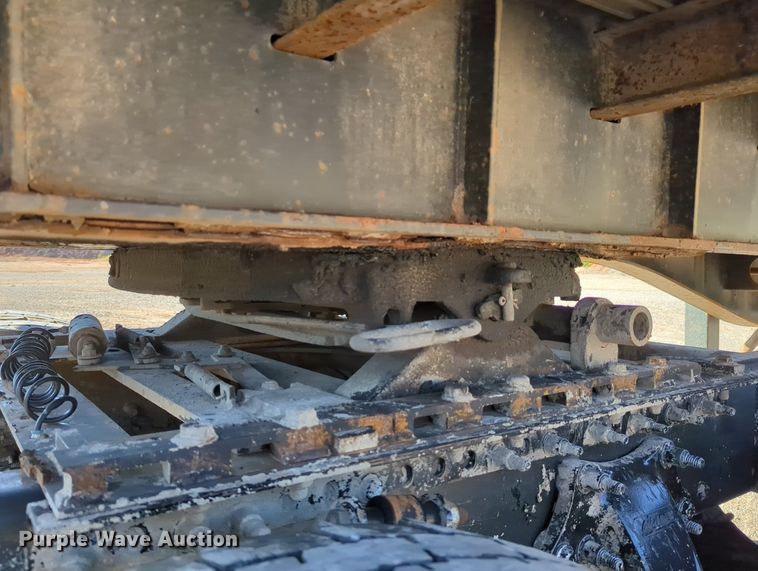 image for item LY9477 1996 Transcraft TL-2000  flatbed trailer