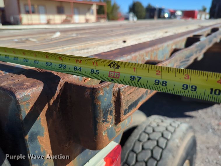 image for item LY9477 1996 Transcraft TL-2000  flatbed trailer