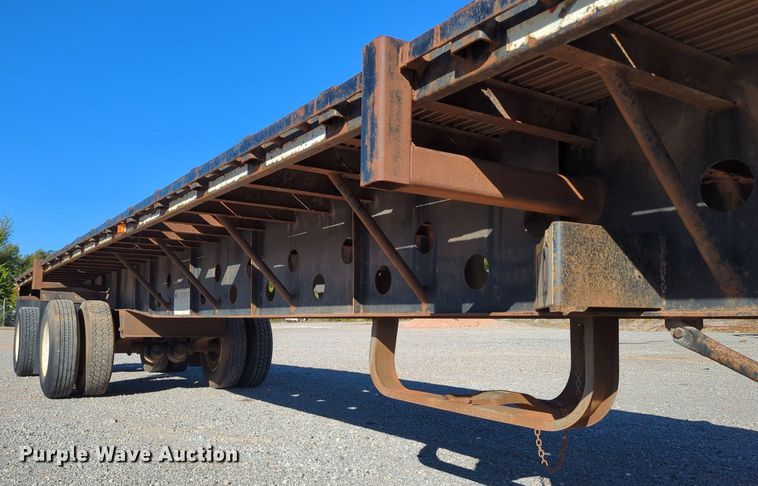 image for item LY9477 1996 Transcraft TL-2000  flatbed trailer