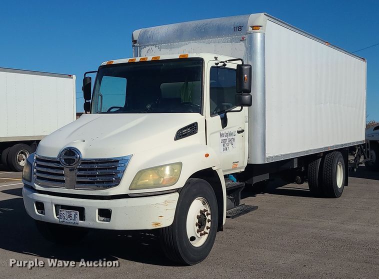 image for item MJ9530 2008 Hino 268  box truck