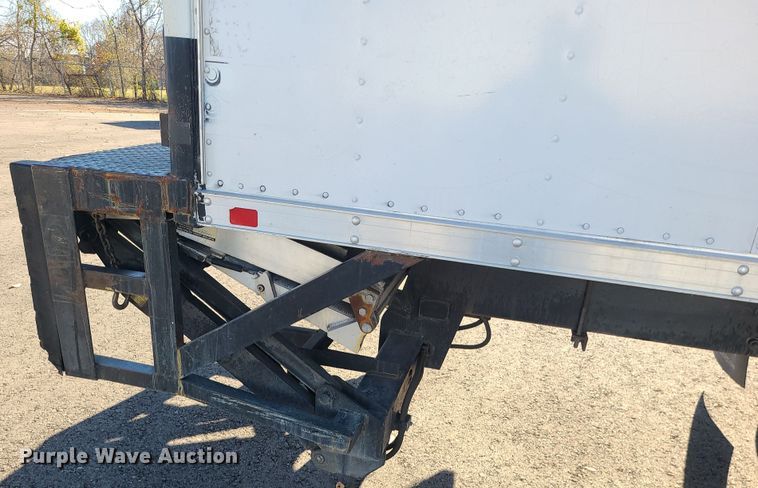 image for item MJ9530 2008 Hino 268  box truck