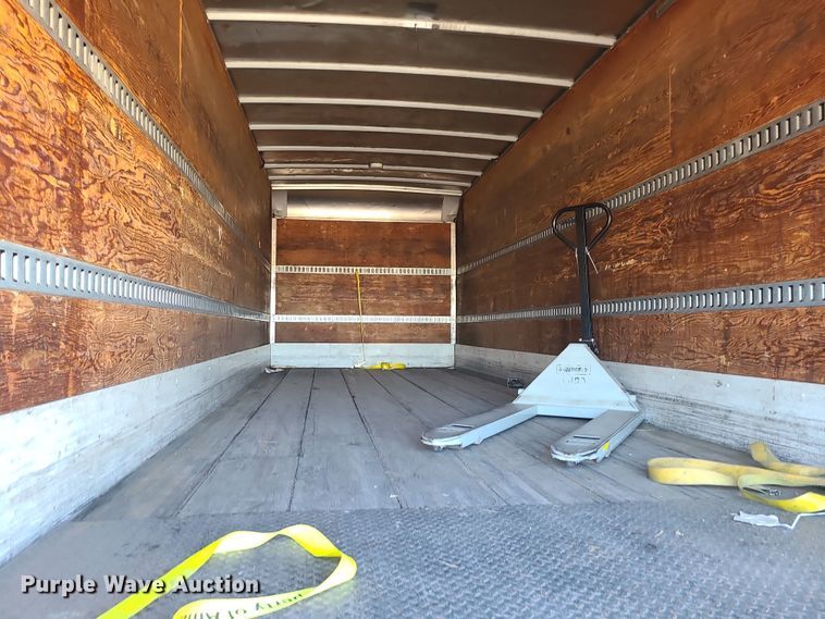 image for item MJ9530 2008 Hino 268  box truck