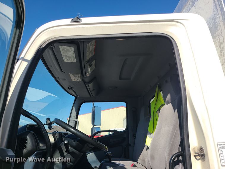 image for item MJ9530 2008 Hino 268  box truck