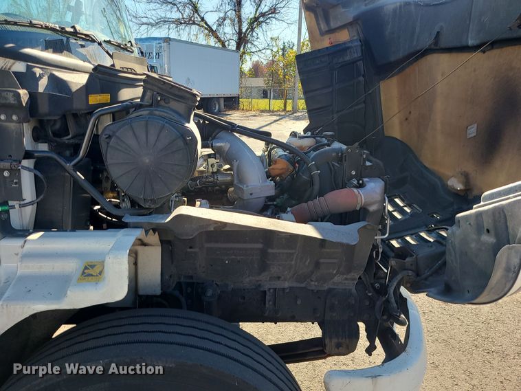 image for item MJ9530 2008 Hino 268  box truck