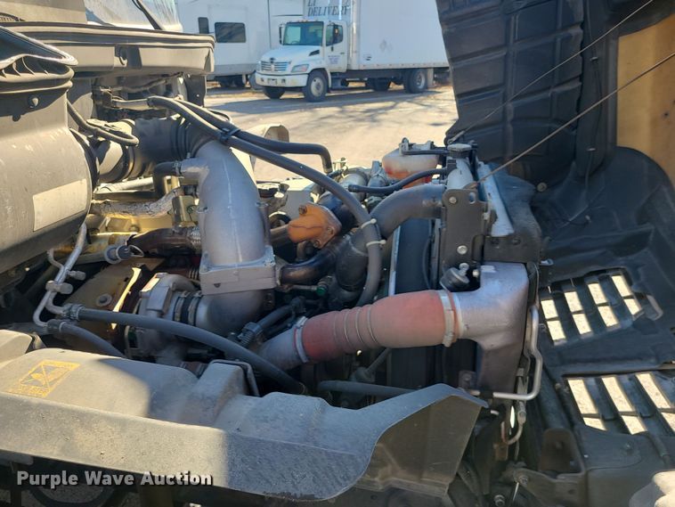 image for item MJ9530 2008 Hino 268  box truck