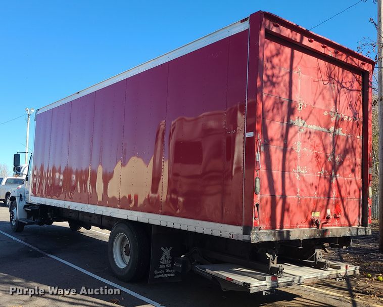 image for item MJ9531 2010 Hino 268  box truck