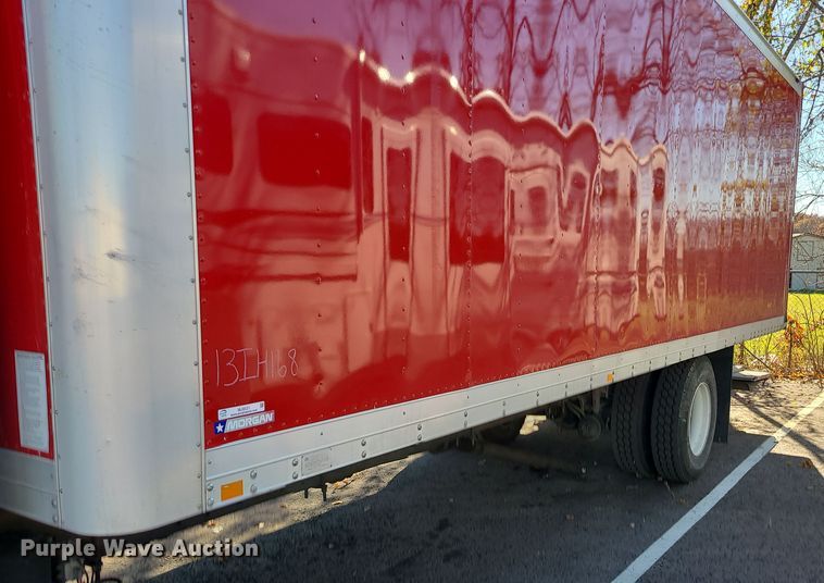 image for item MJ9531 2010 Hino 268  box truck