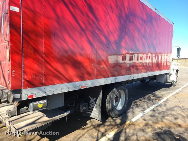 image for item MJ9531 2010 Hino 268  box truck