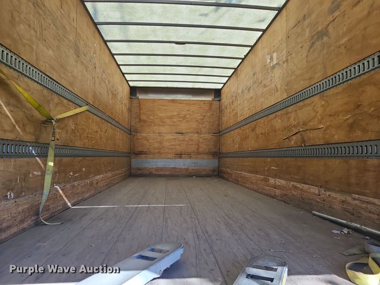 image for item MJ9531 2010 Hino 268  box truck