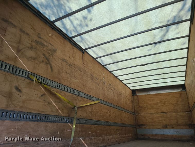 image for item MJ9531 2010 Hino 268  box truck