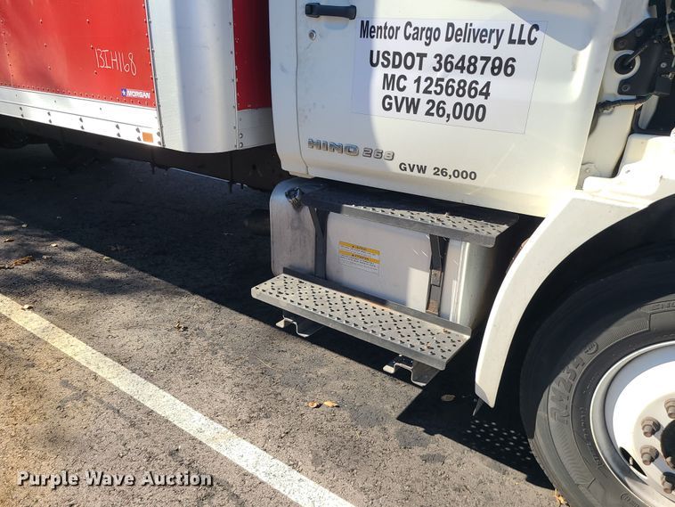 image for item MJ9531 2010 Hino 268  box truck