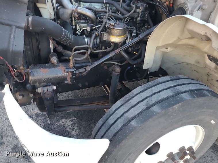 image for item MJ9531 2010 Hino 268  box truck