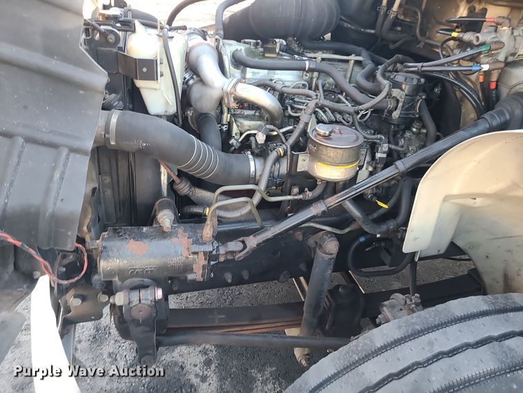 image for item MJ9531 2010 Hino 268  box truck