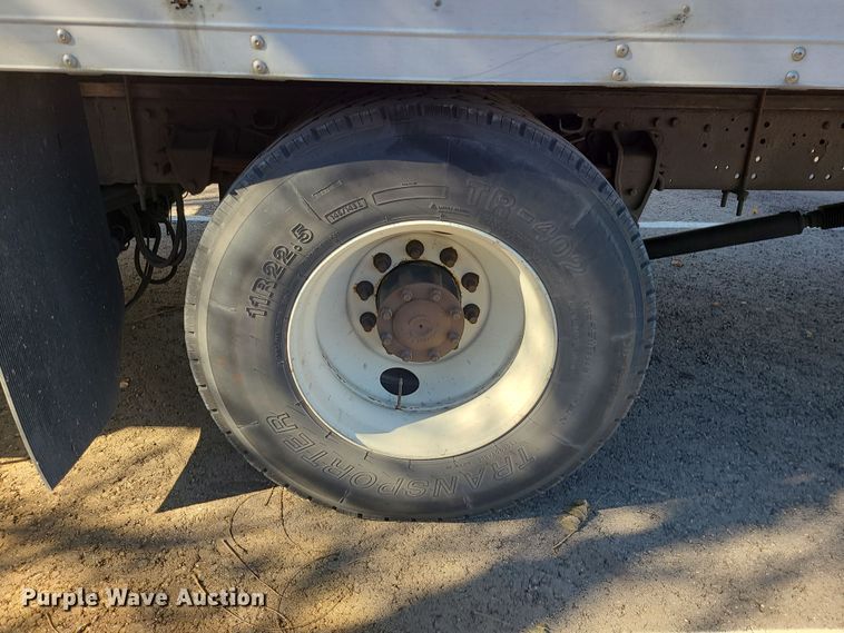 image for item MJ9531 2010 Hino 268  box truck