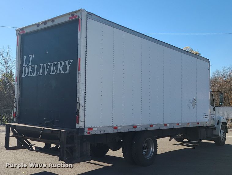 image for item MJ9532 2007 Hino 268  box truck