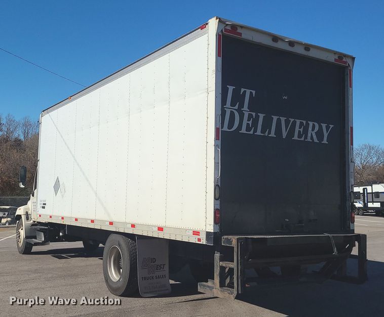 image for item MJ9532 2007 Hino 268  box truck