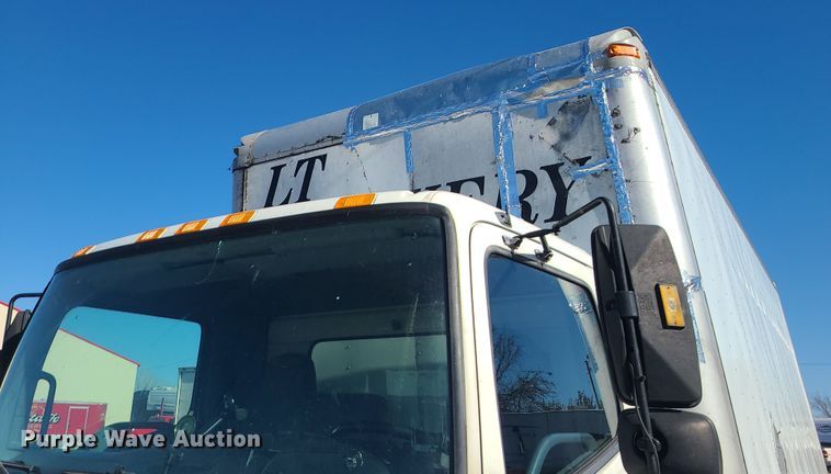 image for item MJ9532 2007 Hino 268  box truck