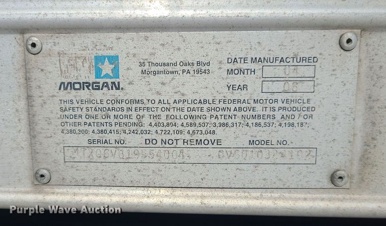 image for item MJ9532 2007 Hino 268  box truck