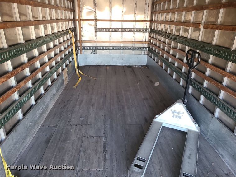 image for item MJ9532 2007 Hino 268  box truck