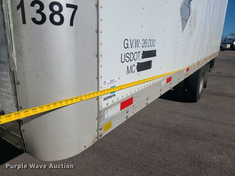 image for item MJ9532 2007 Hino 268  box truck