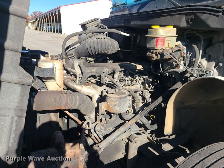 image for item MJ9532 2007 Hino 268  box truck