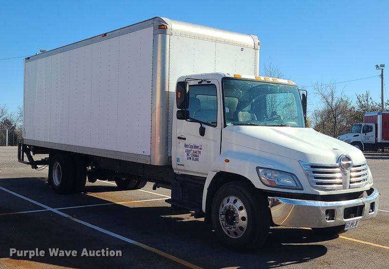image for item MJ9533 2007 Hino 268  box truck