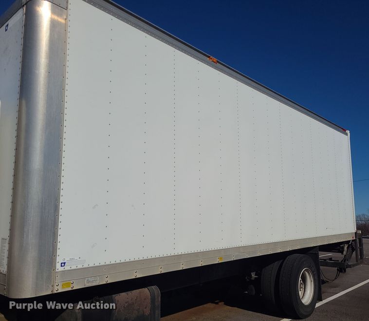 image for item MJ9533 2007 Hino 268  box truck