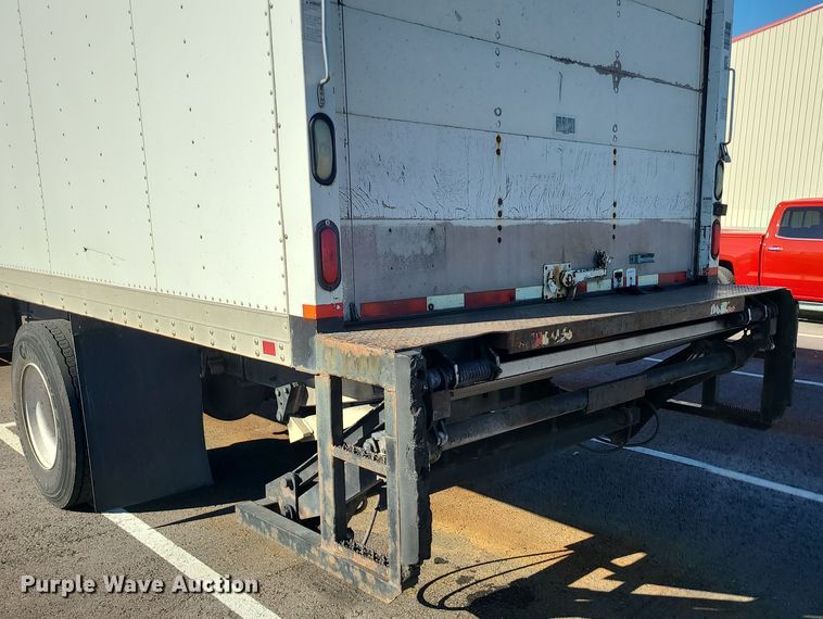 image for item MJ9533 2007 Hino 268  box truck