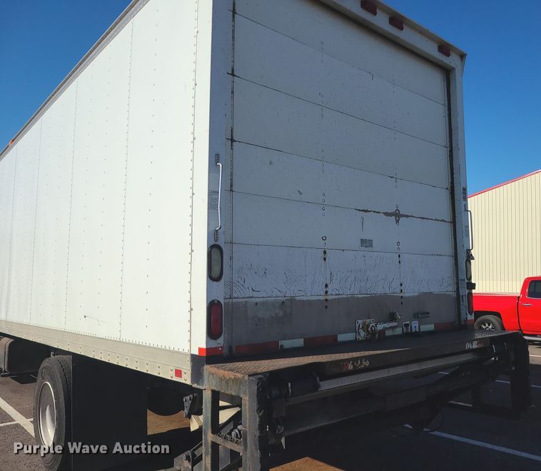 image for item MJ9533 2007 Hino 268  box truck