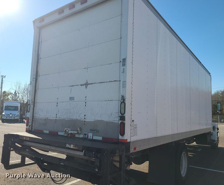 image for item MJ9533 2007 Hino 268  box truck