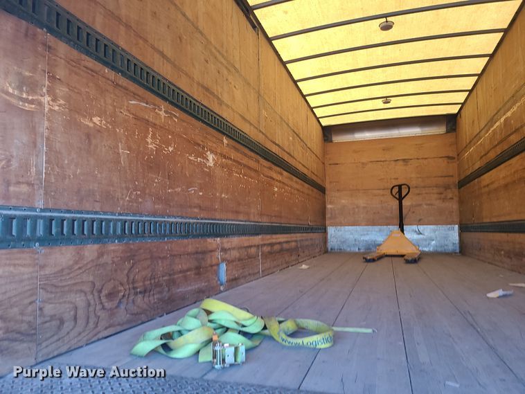 image for item MJ9533 2007 Hino 268  box truck