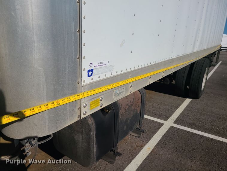 image for item MJ9533 2007 Hino 268  box truck