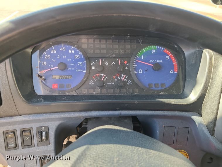 image for item MJ9533 2007 Hino 268  box truck