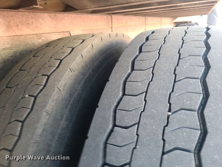 image for item MJ9533 2007 Hino 268  box truck