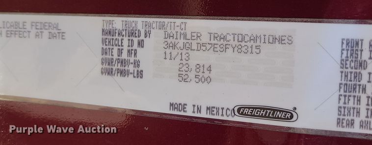 image for item MJ9535 2014 Freightliner Cascadia  semi truck