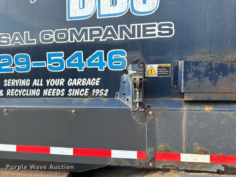 image for item MQ9517 2007 International 7400  refuse truck