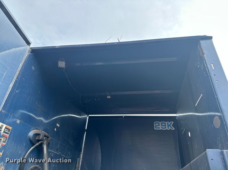 image for item MQ9517 2007 International 7400  refuse truck