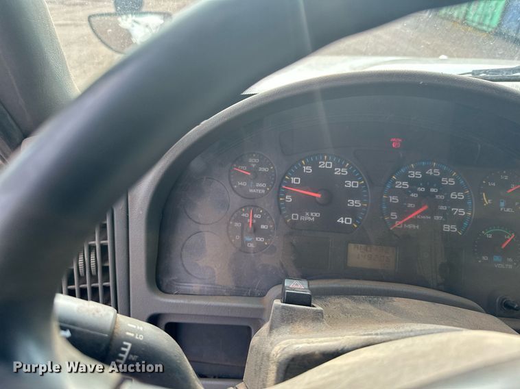 image for item MQ9517 2007 International 7400  refuse truck