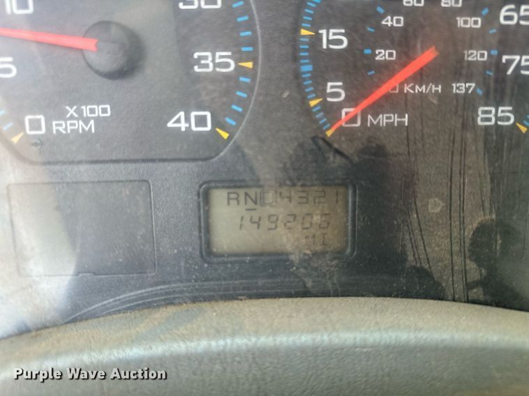 image for item MQ9517 2007 International 7400  refuse truck