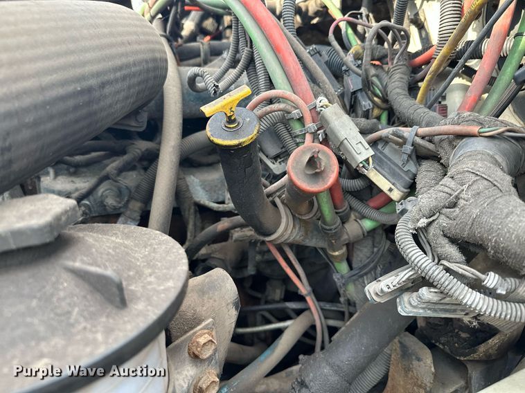 image for item MQ9517 2007 International 7400  refuse truck