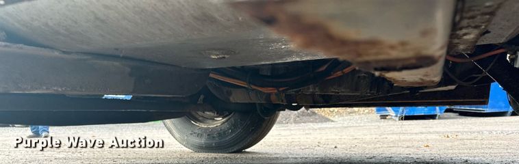 image for item MQ9517 2007 International 7400  refuse truck