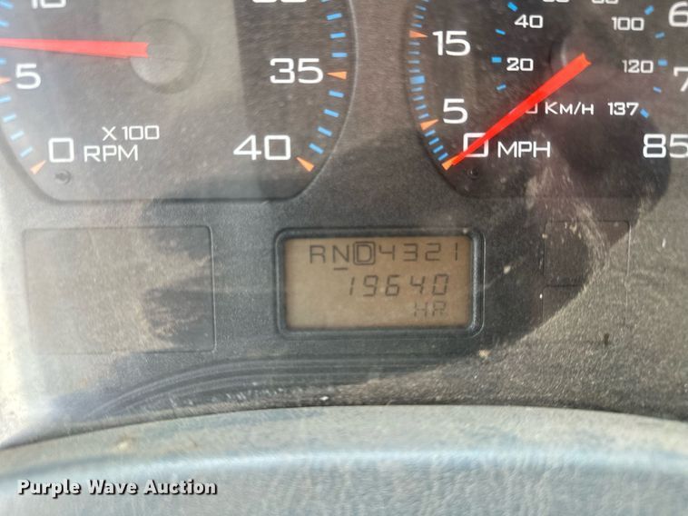 image for item MQ9518 2005 International 4400  refuse truck