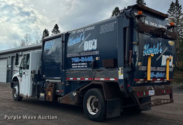 image for item MQ9519 2007 International 4400  refuse truck