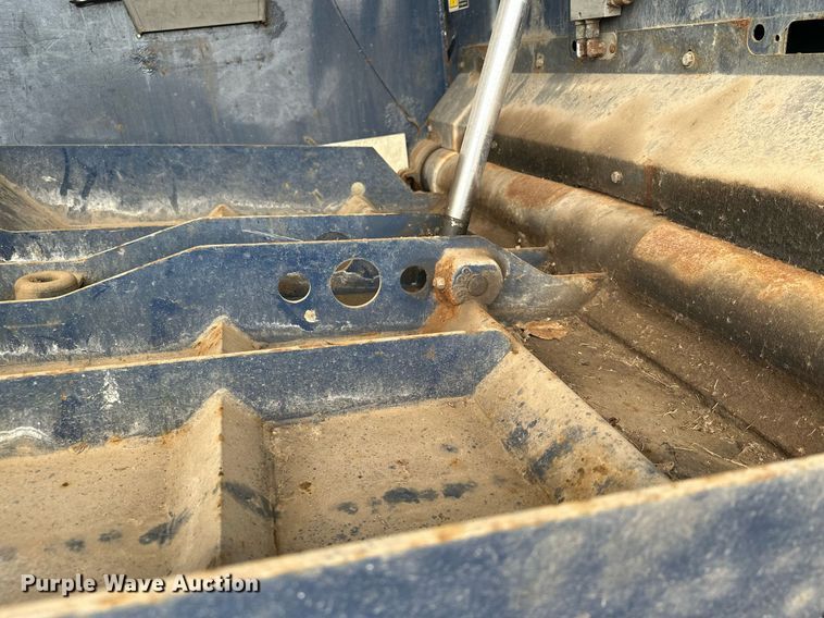 image for item MQ9519 2007 International 4400  refuse truck